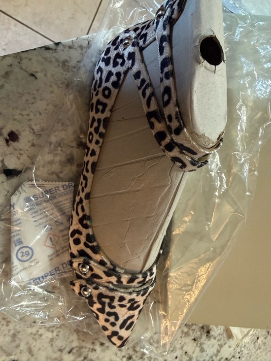Marc Fisher Shoes - Leopard Print Pointed Toe Ankle Strap Flat. Marc Fisher